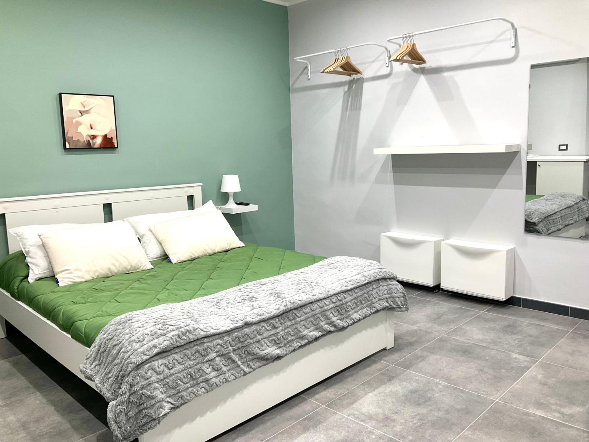 Siculahome23 Aeroporto di Catania Fontana Rossa Esterno foto