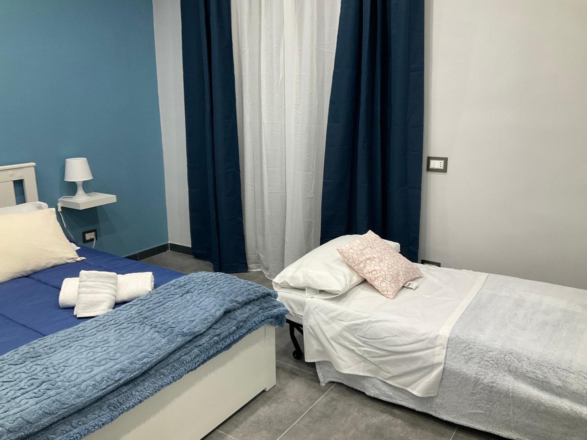 Siculahome23 Aeroporto di Catania Fontana Rossa Esterno foto